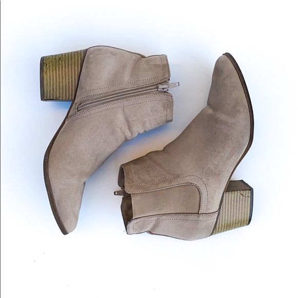 APT 9 Lawyersand suede booties - Picture 5 of 8